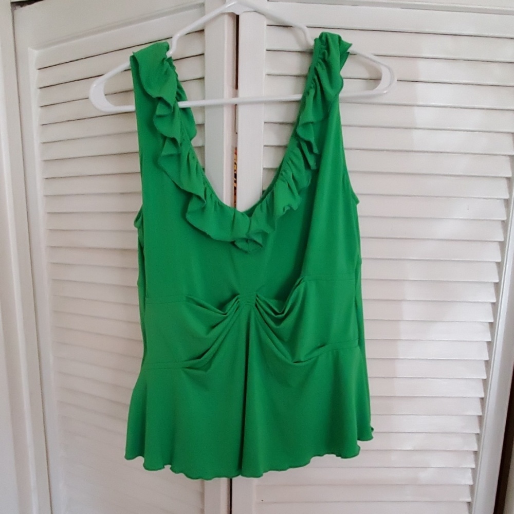 Sleeveless knit top